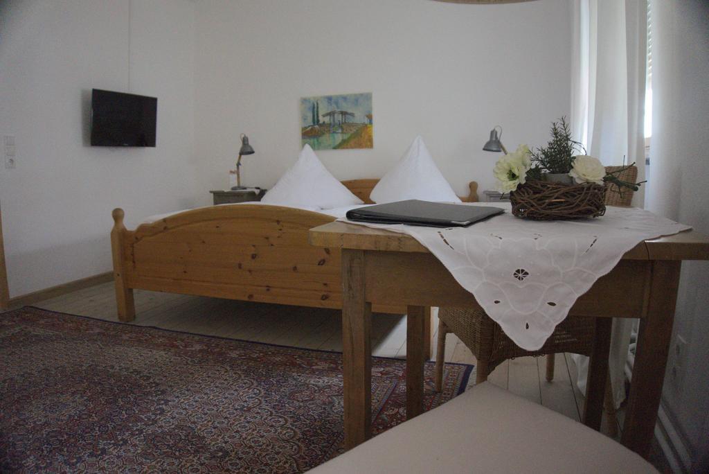 Hotel Garni Altes Winzerhaus Moselschaenke Kobern-Gondorf Rum bild